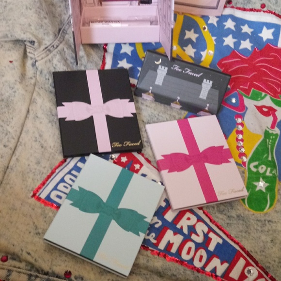 CLEARANCE TOO FACED LE GRAND CHATEAU MAKEUP - Picture 6 of 8